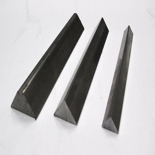 Chamfering metallic Strip
